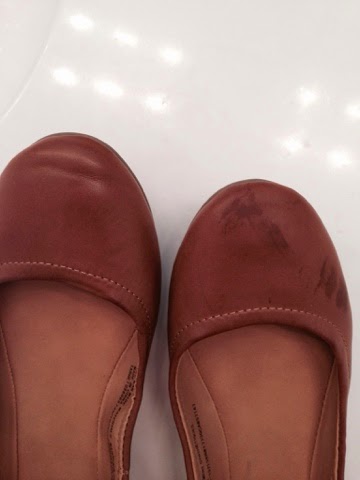 How to Remove a Grease Stain From Leather Shoes